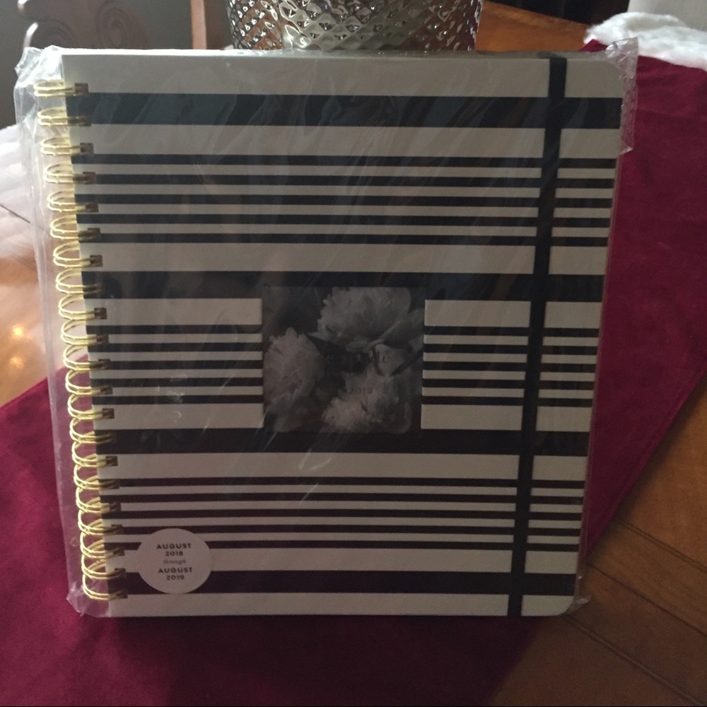 NWT Kate Spade Agenda
